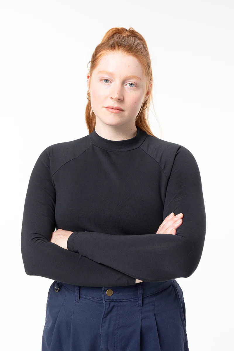 Long Sleeve Crop Top - Black - Image 8